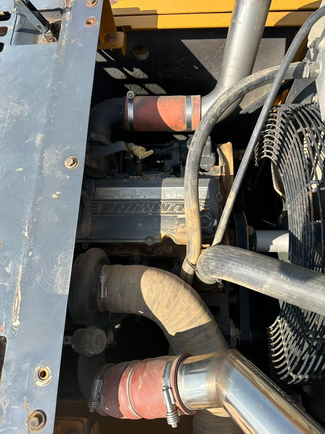 شراء حفارة XCMG XE380K مستعملة / 5