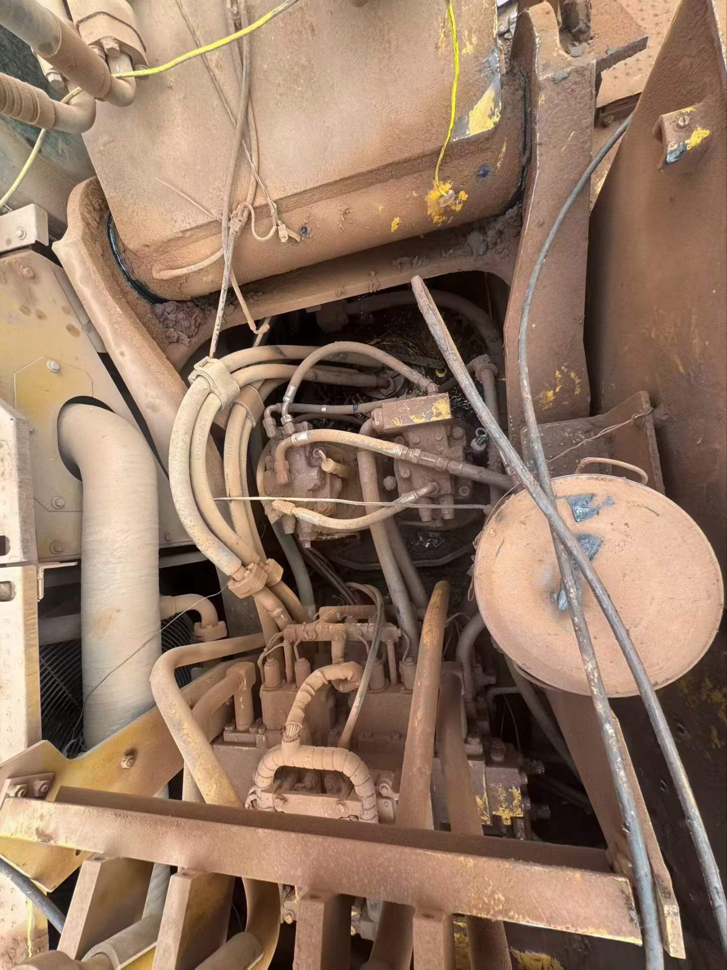 Buy Caterpillar 374D Used Excavator / 5