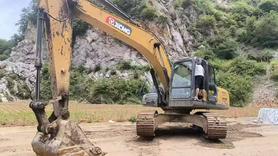 Buy XCMG XE215 Used Excavator / 2 Buy XCMG XE215 Used Excavator / 2