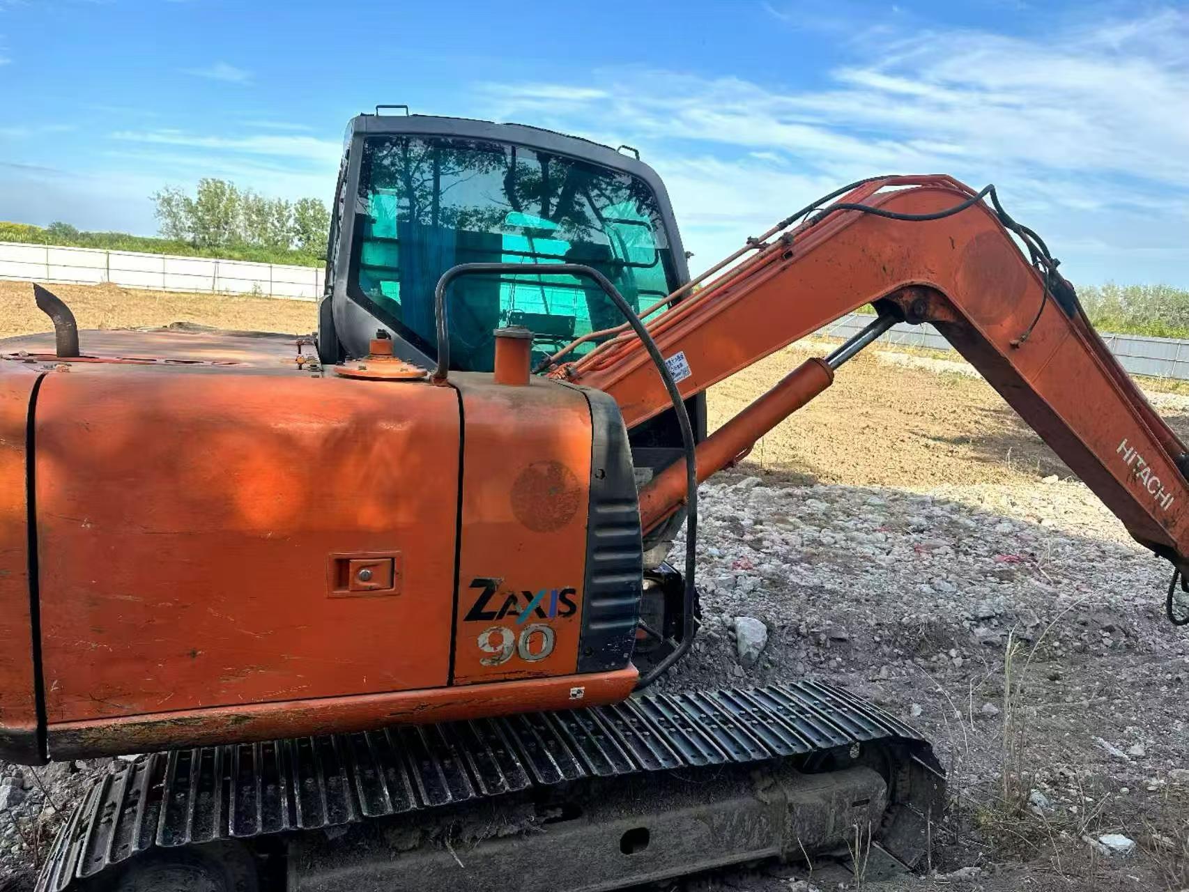 Buy Hitachi EX70 Used Excavator / 7
