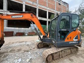 Buy Doosan DH60 Used Excavator / 8 Buy Doosan DH60 Used Excavator / 8