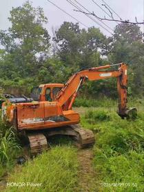 Buy Doosan DH150 Used Excavator / 3 Buy Doosan DH150 Used Excavator / 3