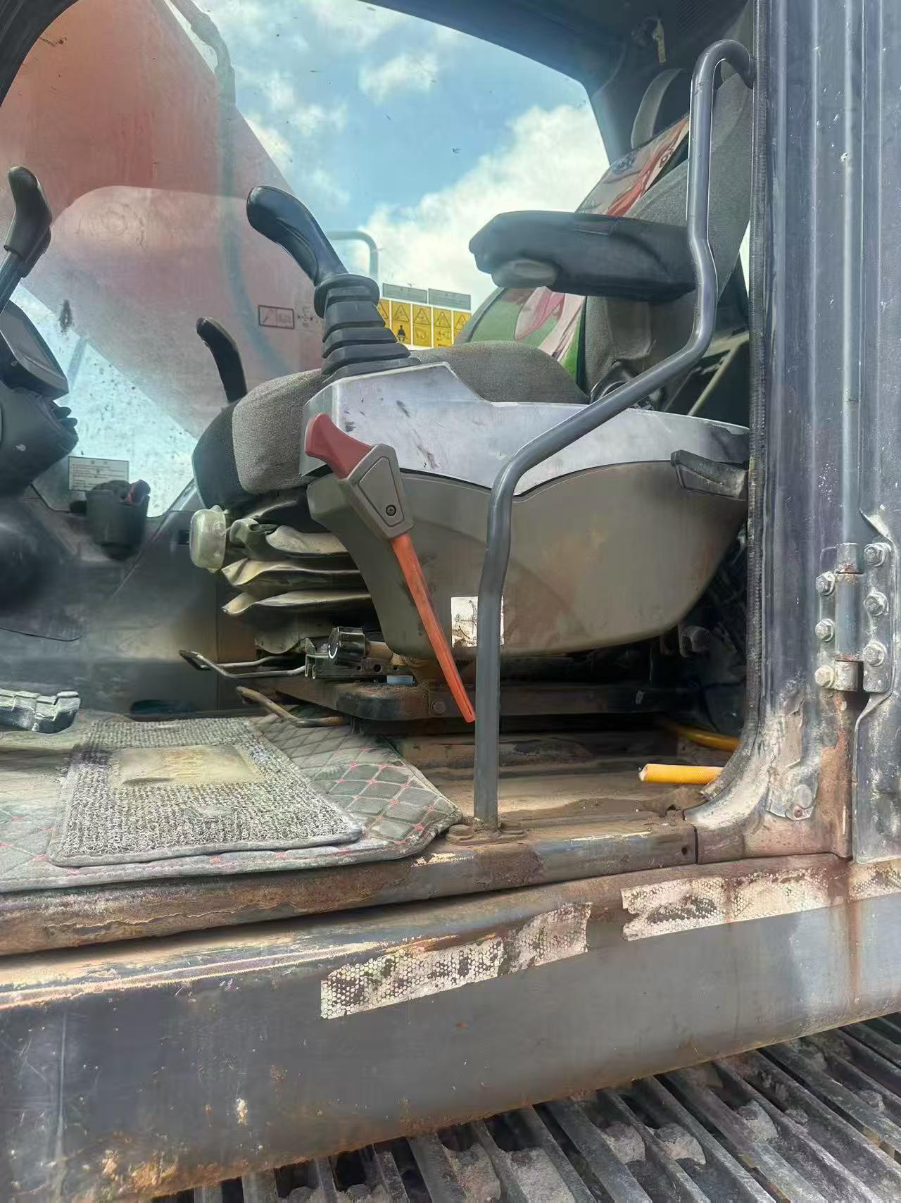 Buy Doosan DH215-9 Used Excavator / 5