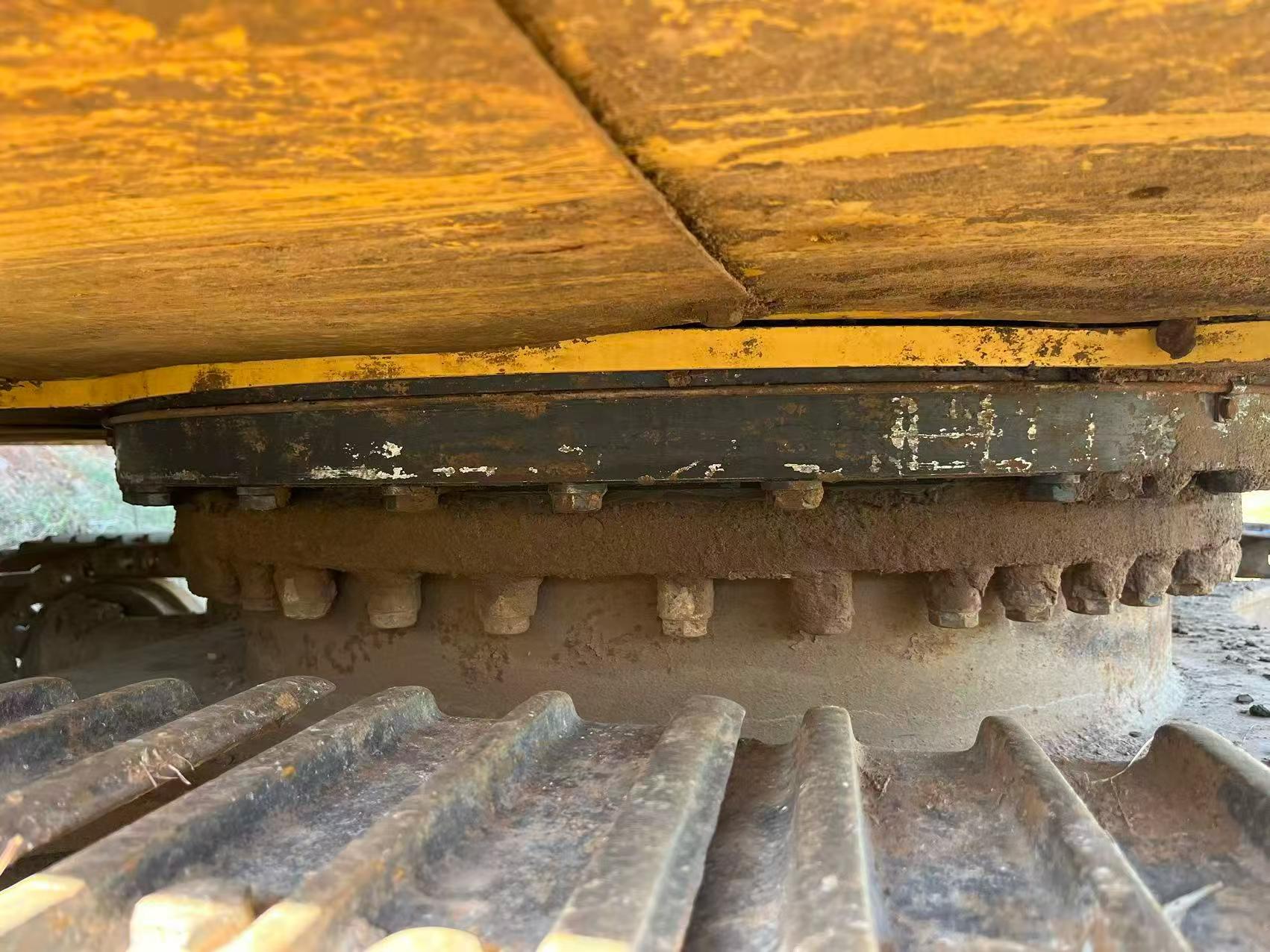 Buy Caterpillar 320D Used Excavator / 2