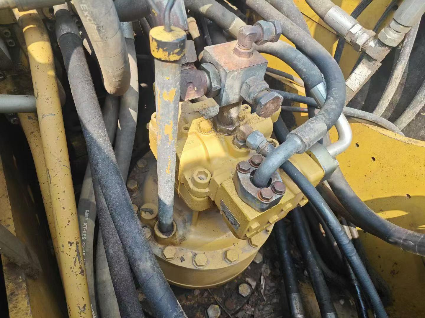 Buy Caterpillar 320D Used Excavator / 4