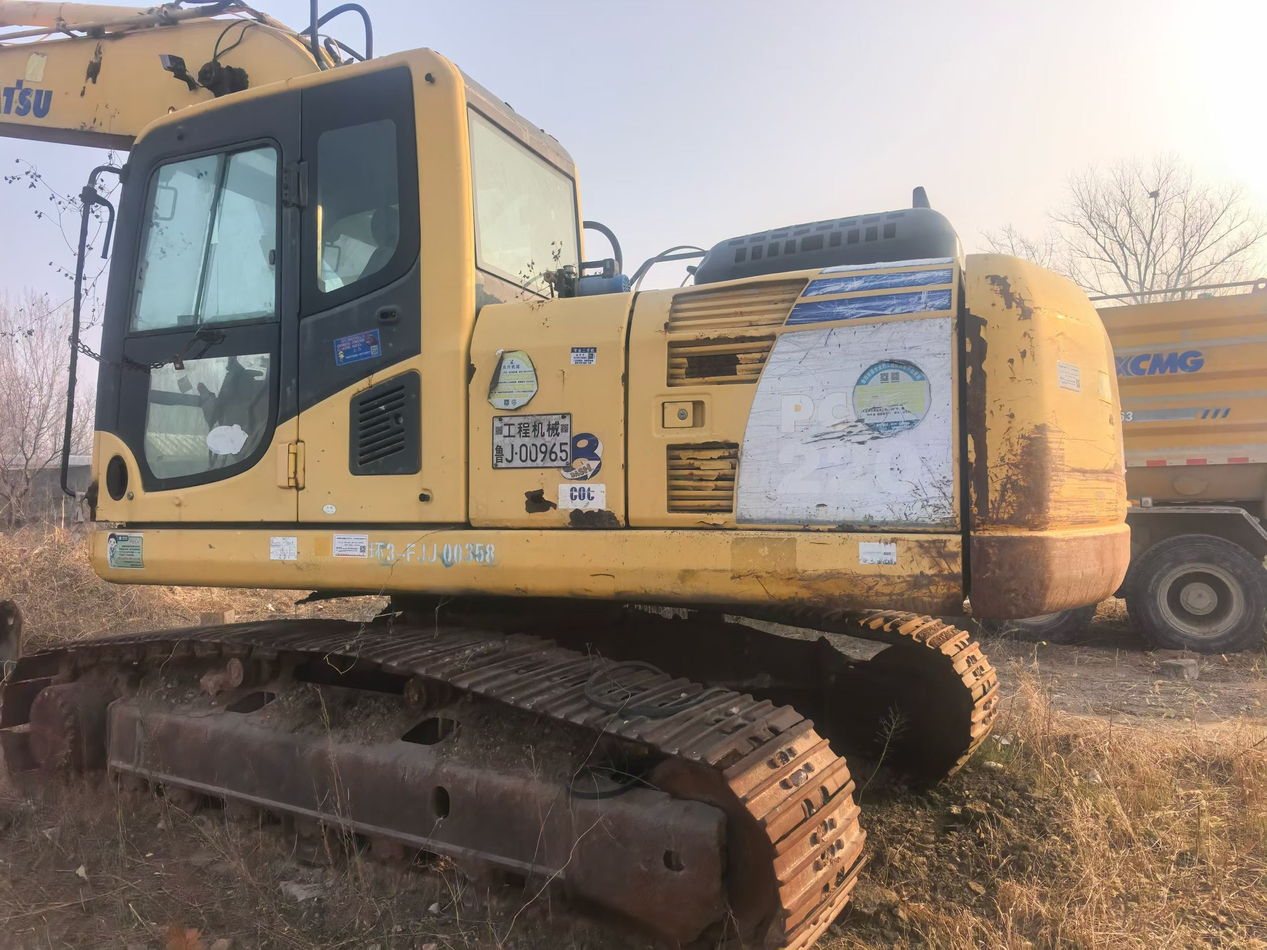 Buy Komatsu PC200-8 Used Excavator / 4