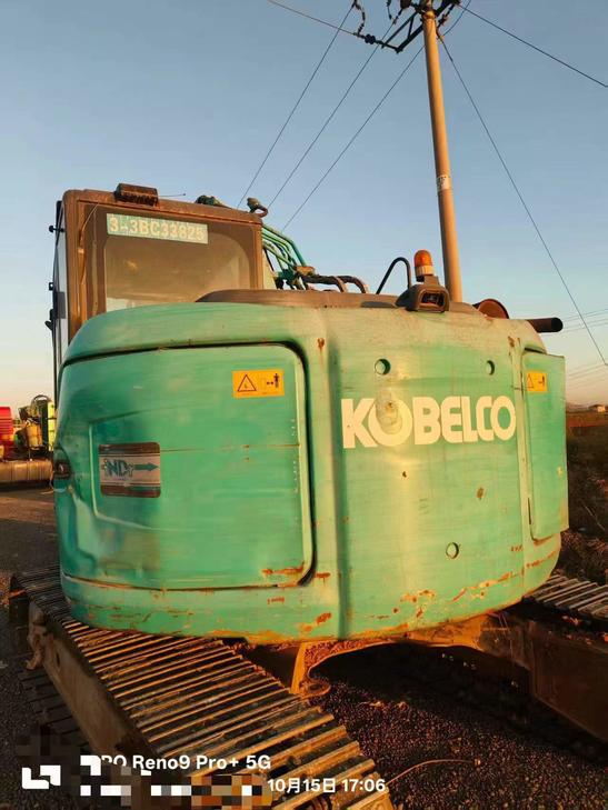Buy Kobelco SK135 Used Excavator / 1
