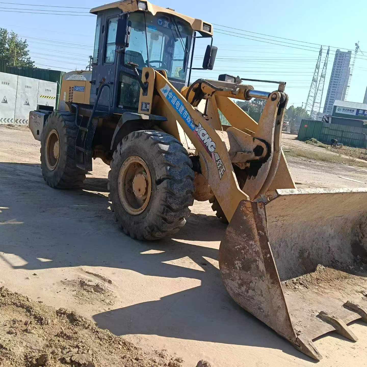 Buy XCMG XE300C Used Loader / 3