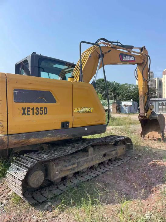 Buy XCMG XE105GA Used Excavator / 1