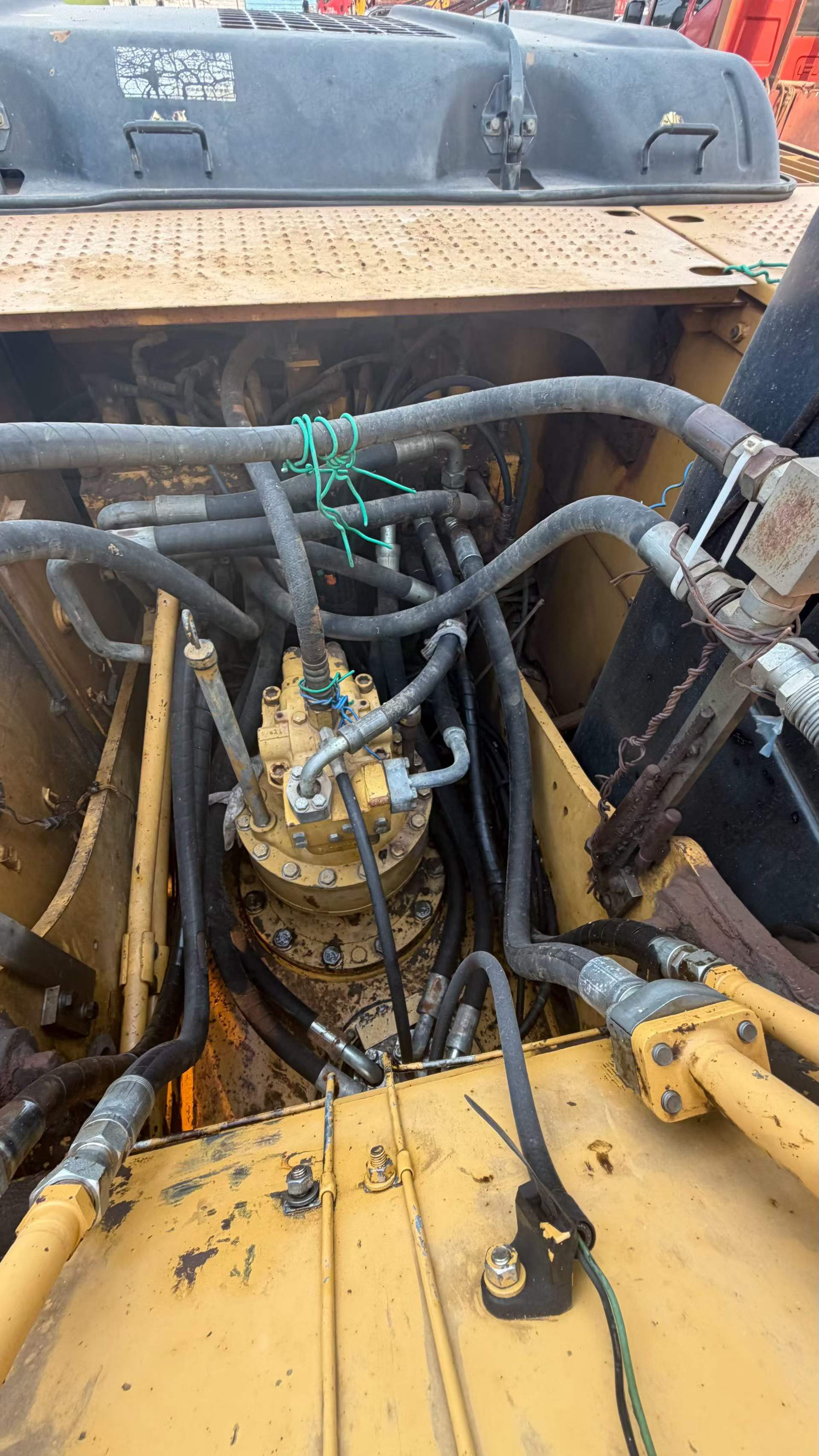 Buy Caterpillar 320D Used Excavator / 6