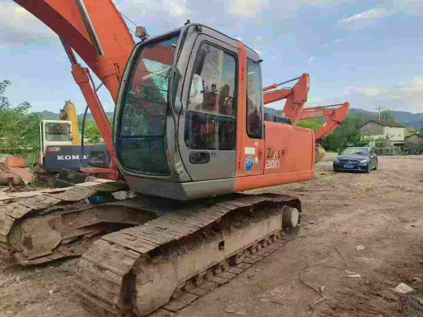 Buy Hitachi ZX200-6 Used Excavator / 2