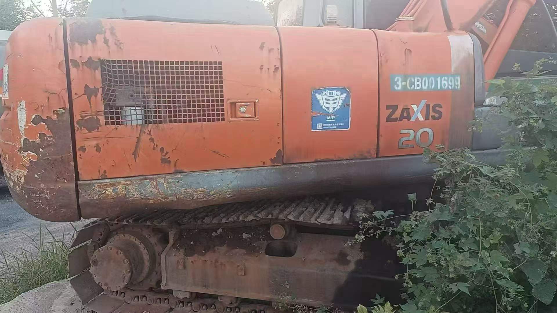 Buy Hitachi EX200 Used Excavator / 2