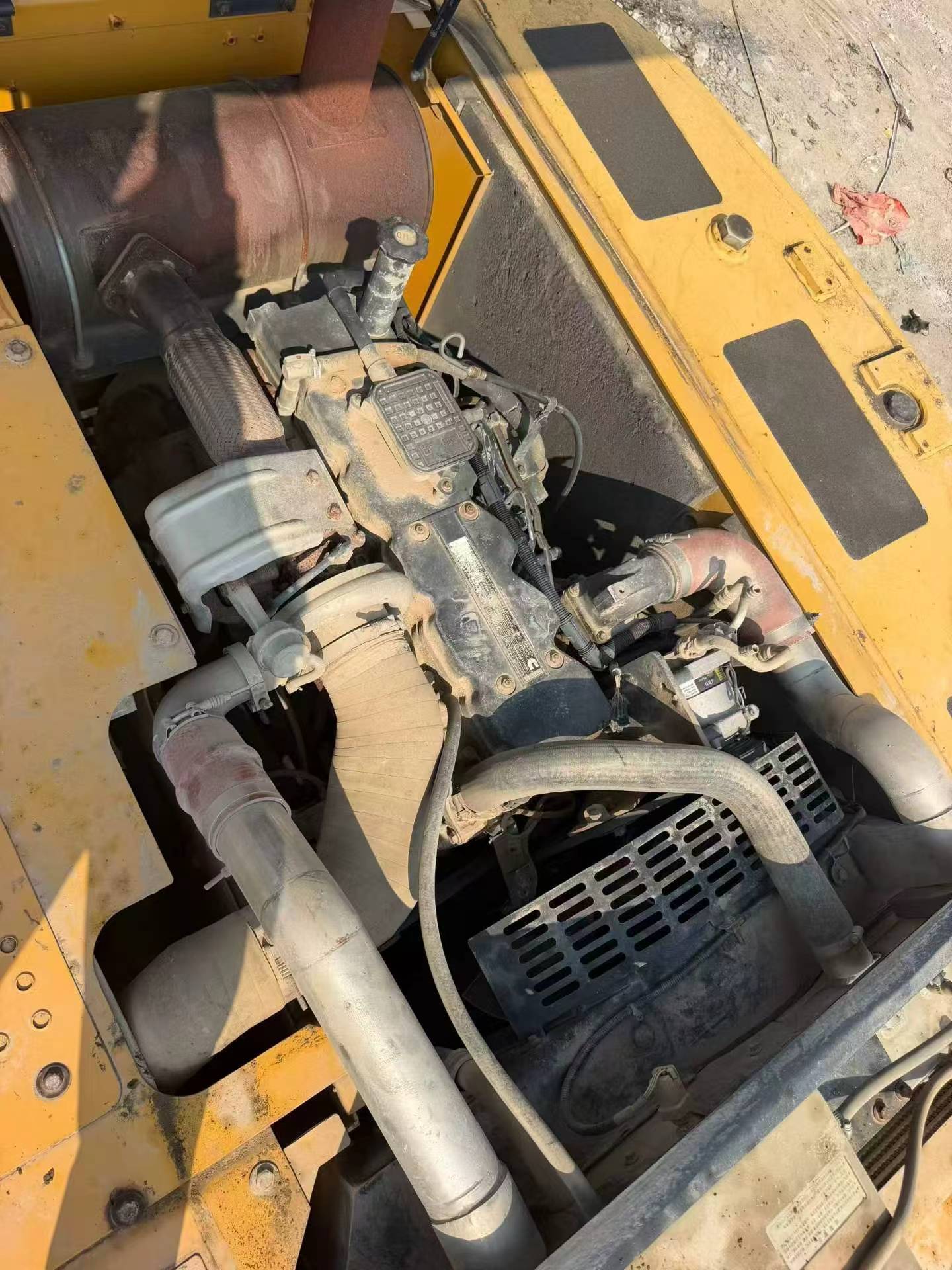 شراء حفارة XCMG XE240D مستعملة / 5