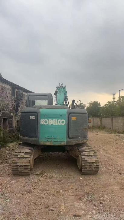 Buy Kobelco SK135 Used Excavator / 1