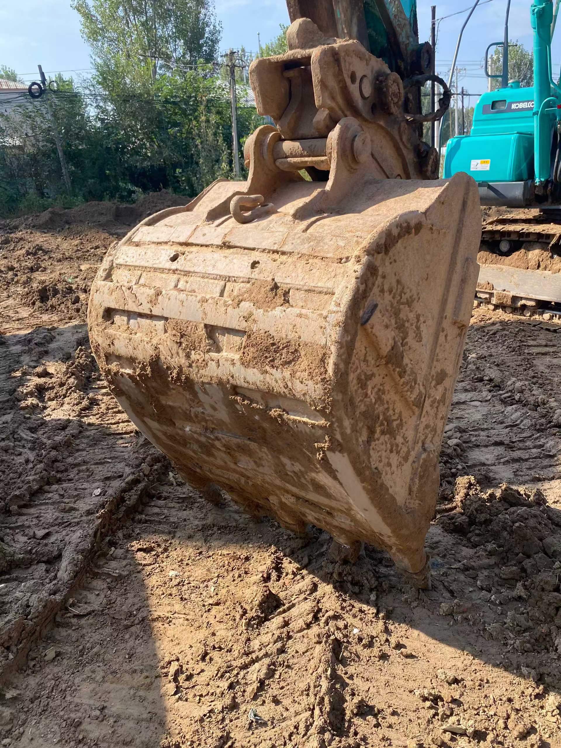 Buy Kobelco SK140 Used Excavator / 7