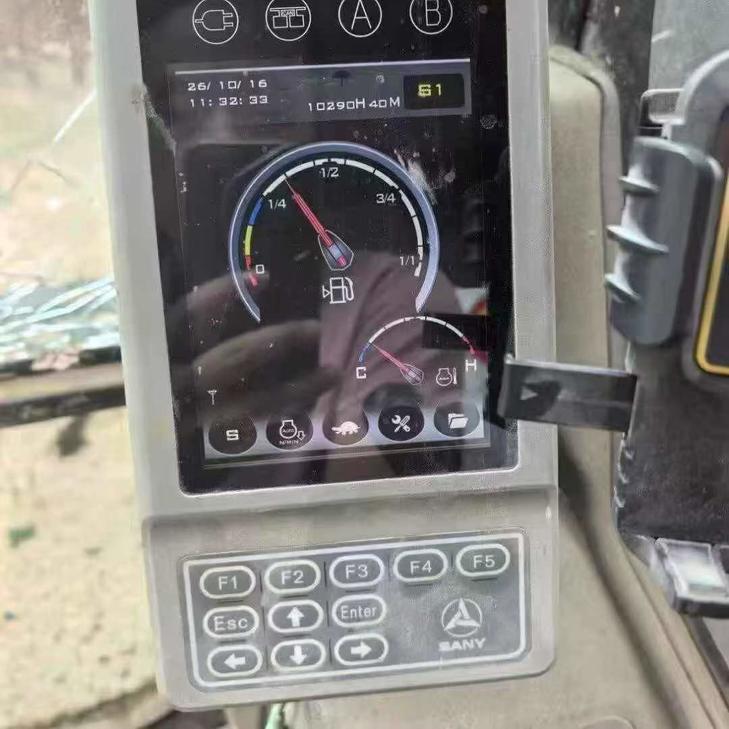 Buy Sany SY265C Used Excavator / 1