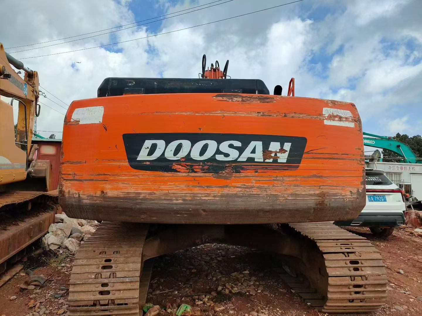 Buy Doosan DH225-7 Used Excavator / 2