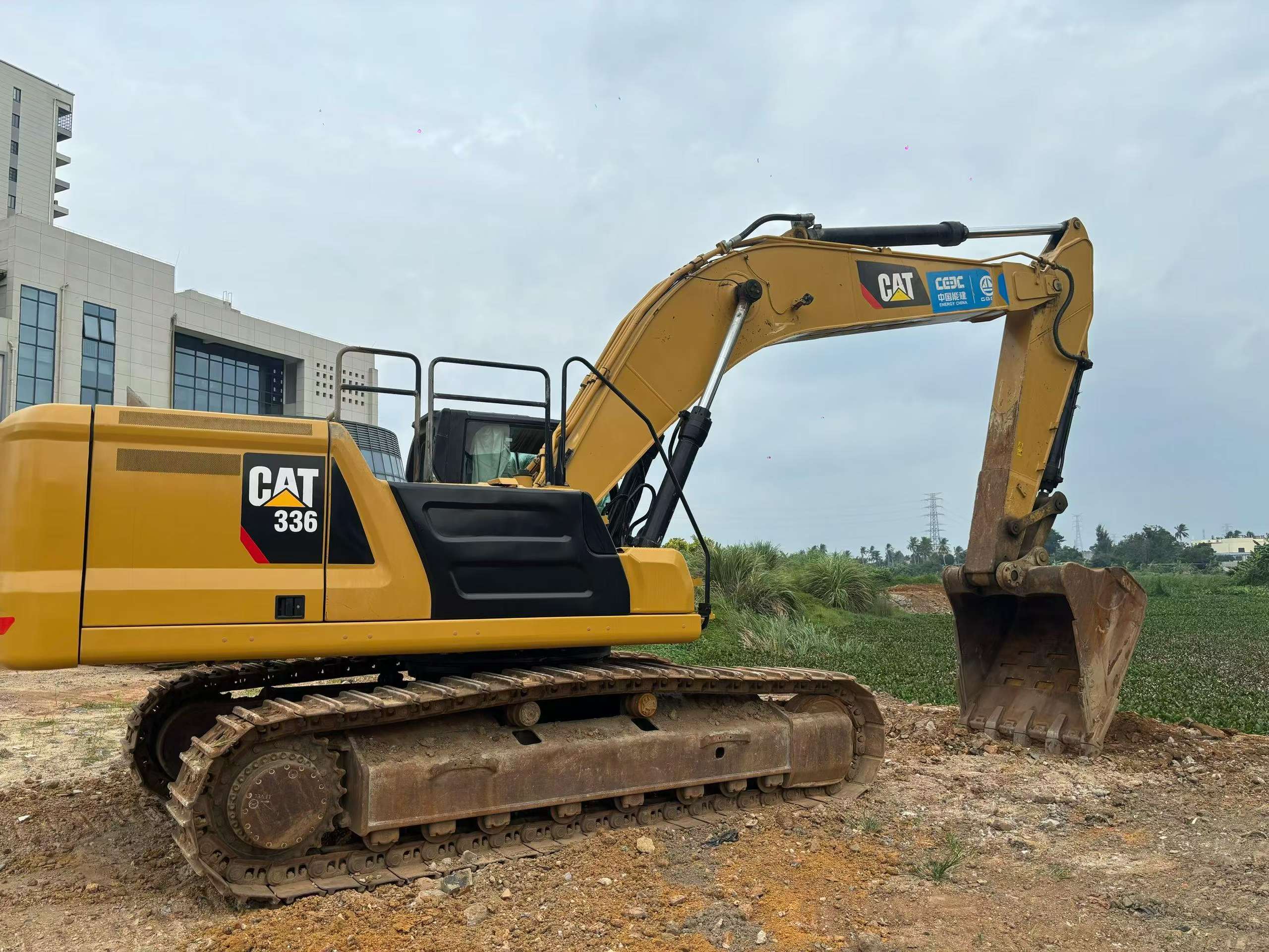 Buy Caterpillar 336E Used Excavator / 2