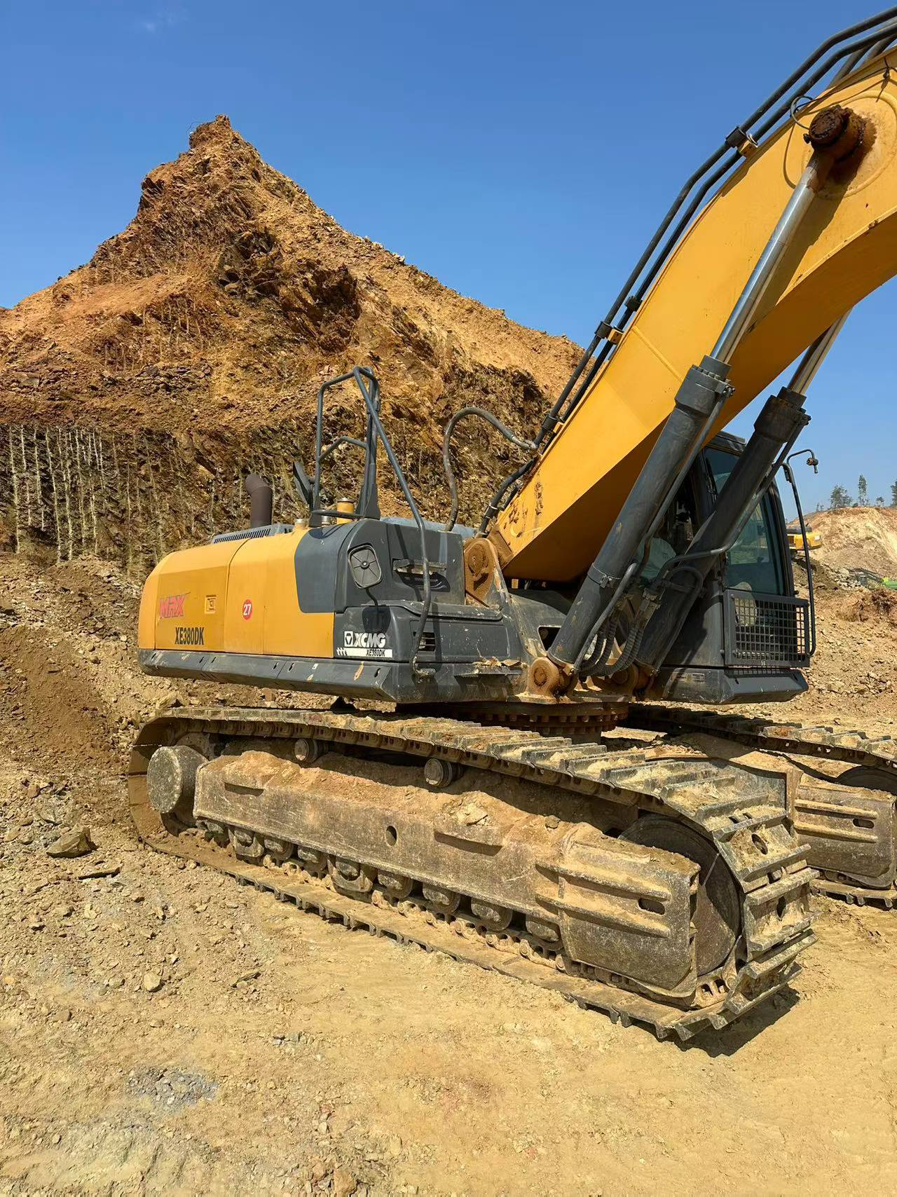 شراء حفارة XCMG XE380K مستعملة / 2