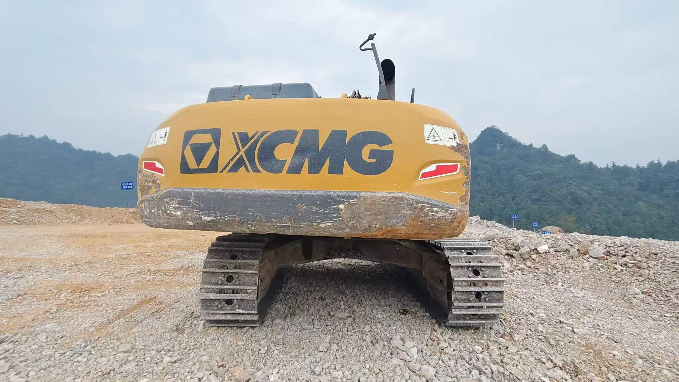 Buy XCMG XE400T Used Excavator / 6