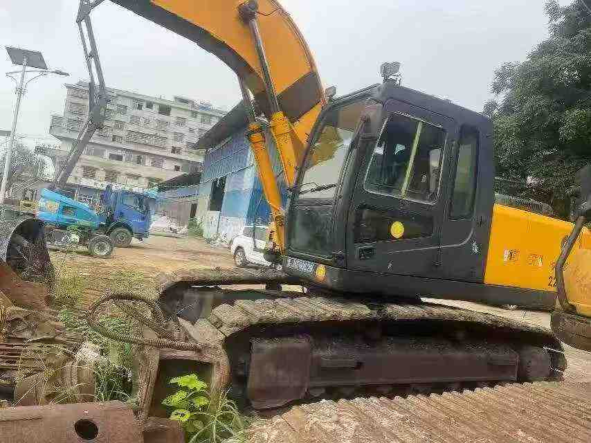 Buy Hyundai R215-7 Used Excavator / 3