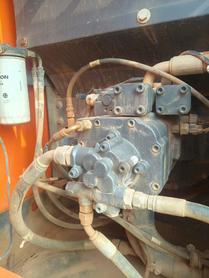 Buy Doosan DH215-7 Used Excavator / 4 Buy Doosan DH215-7 Used Excavator / 4
