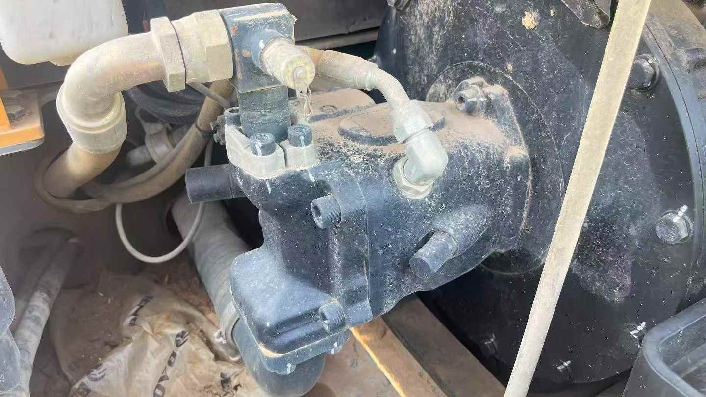 Buy Hyundai HX55 Used Excavator / 6