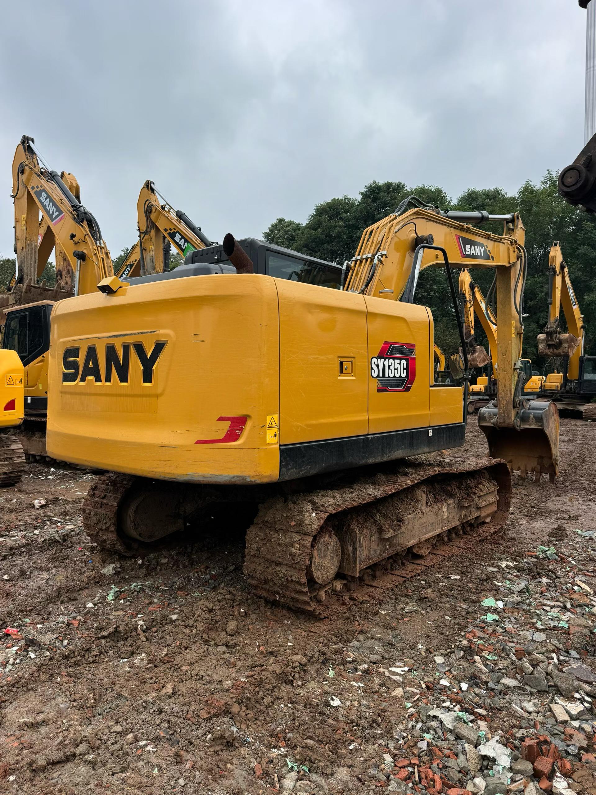 Buy Sany SY135 Used Excavator / 3