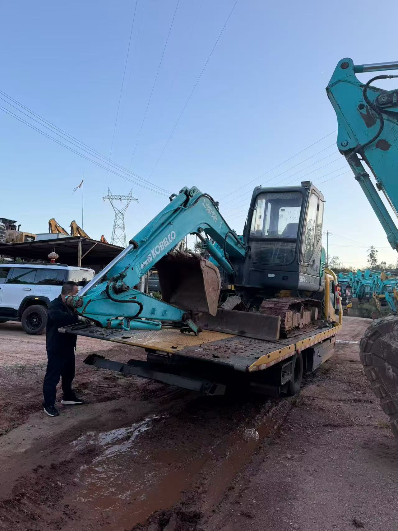 Buy Kobelco SK60 Used Excavator / 2