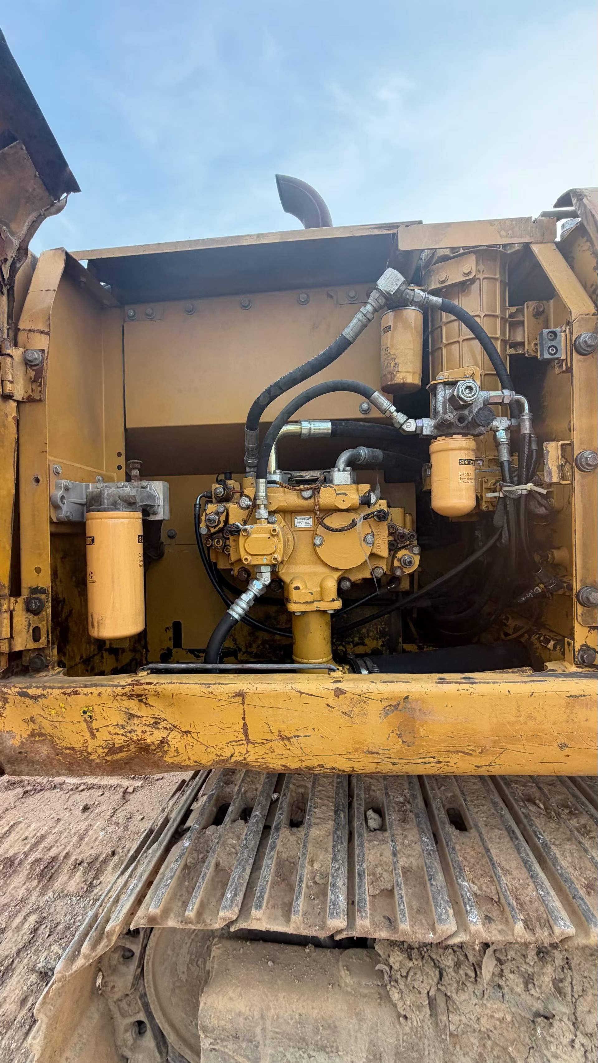 Buy Caterpillar 320D Used Excavator / 7