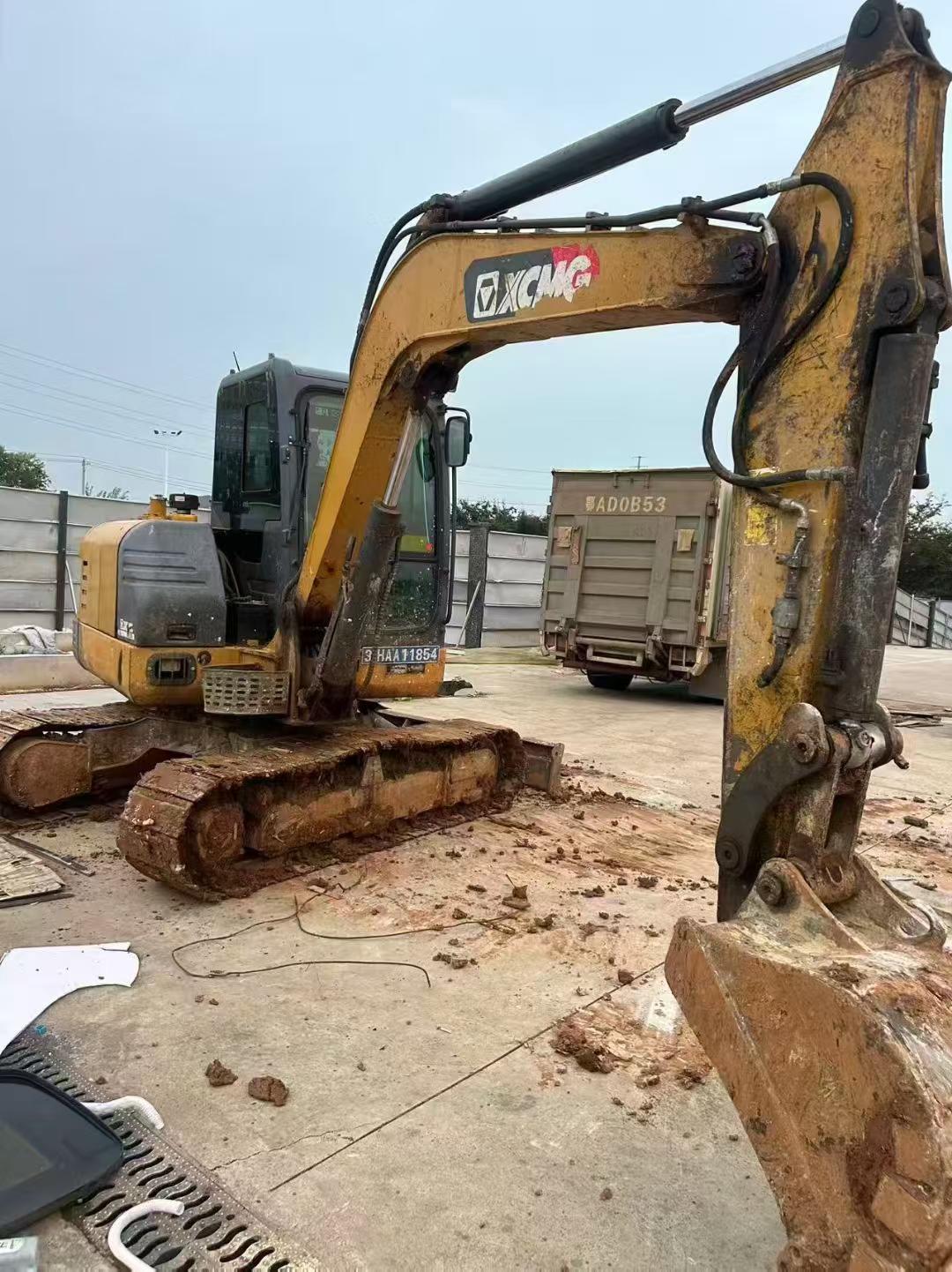 Buy XCMG XE55D Used Excavator / 7