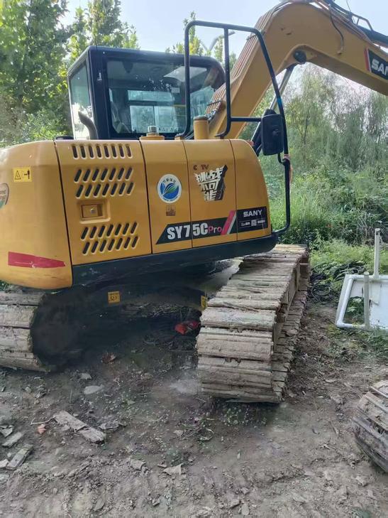 Buy Sany SY75 Used Excavator / 1