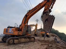 Buy Sany SY550H Used Excavator / 4 Buy Sany SY550H Used Excavator / 4