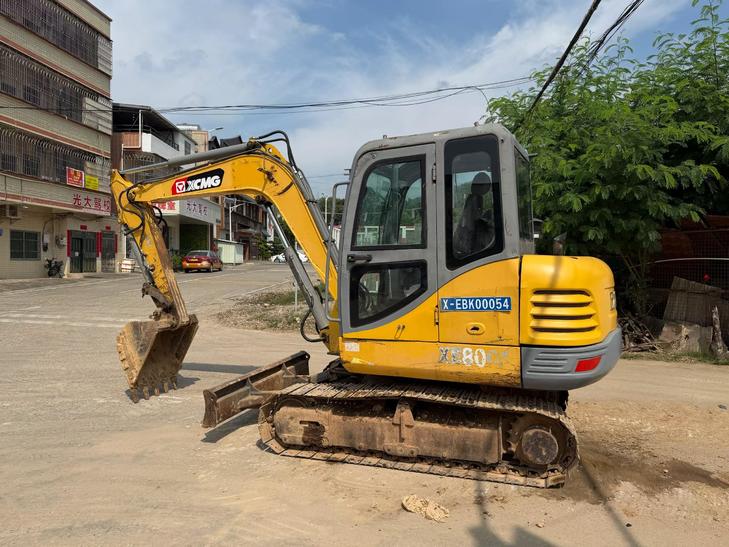 Buy XCMG XE60 Used Excavator / 1