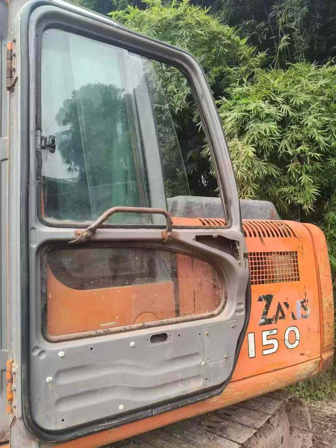 Buy Hitachi ZX130H Used Excavator / 2