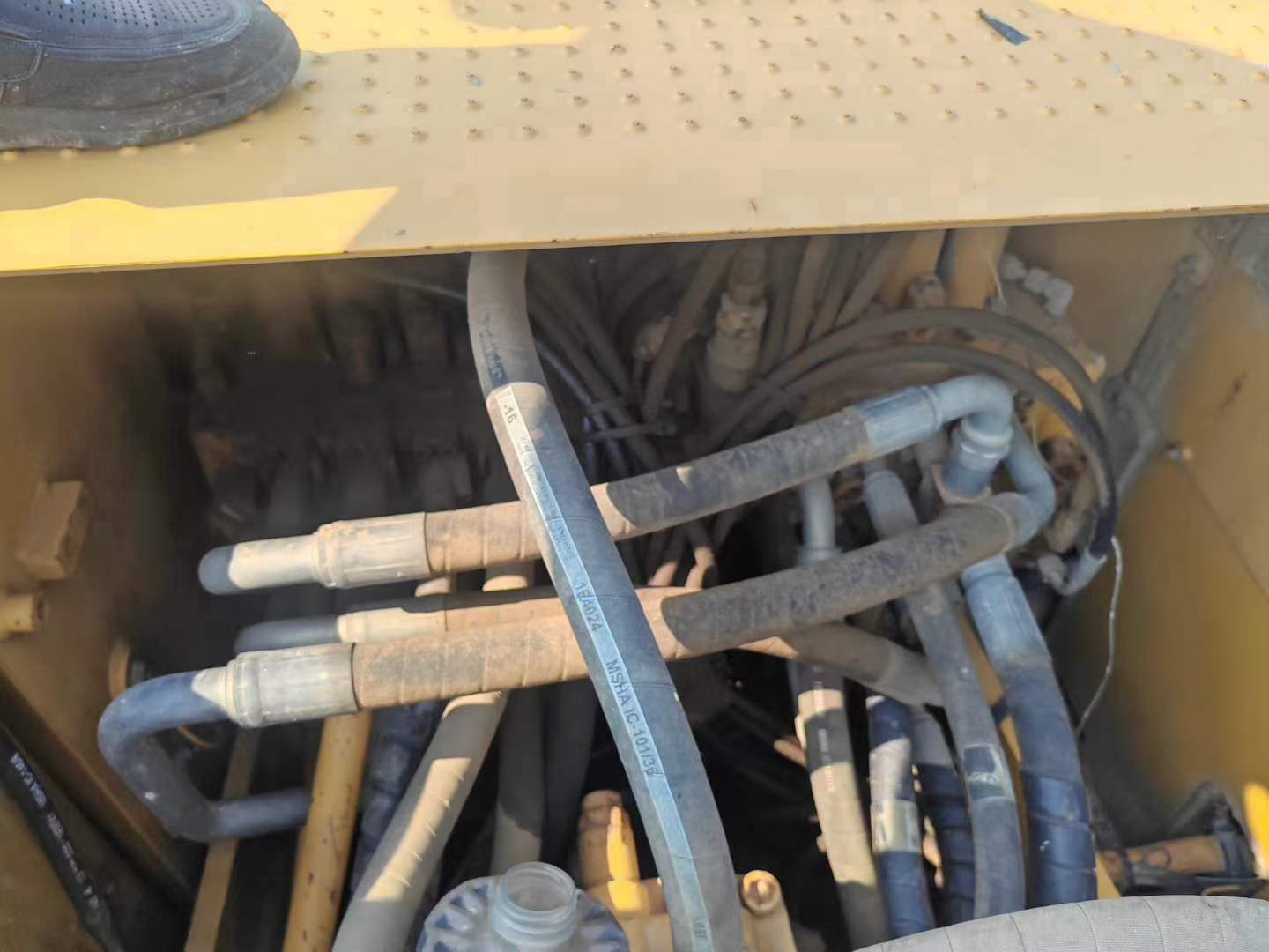Buy Caterpillar 323 Used Excavator / 6