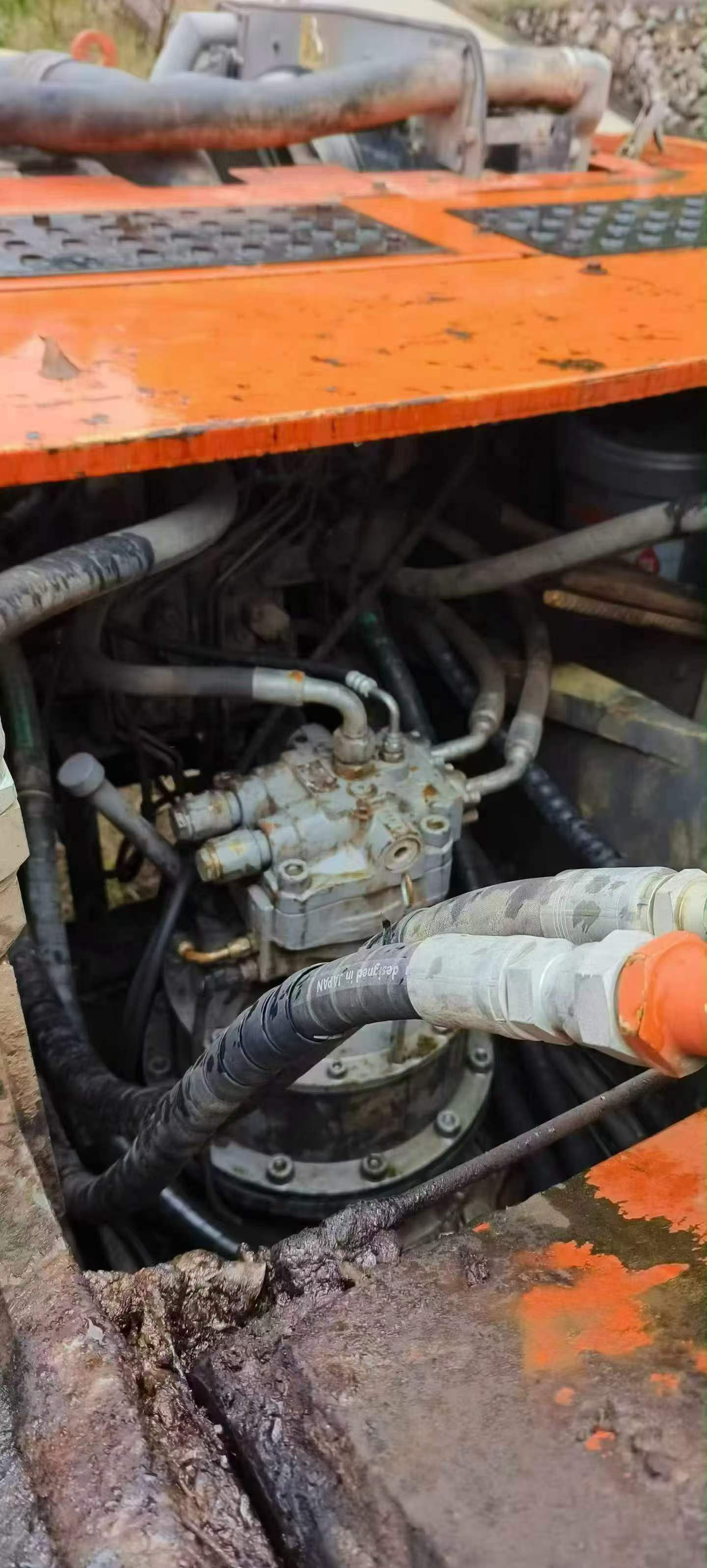 Buy Hitachi ZX240-3G Used Excavator / 3
