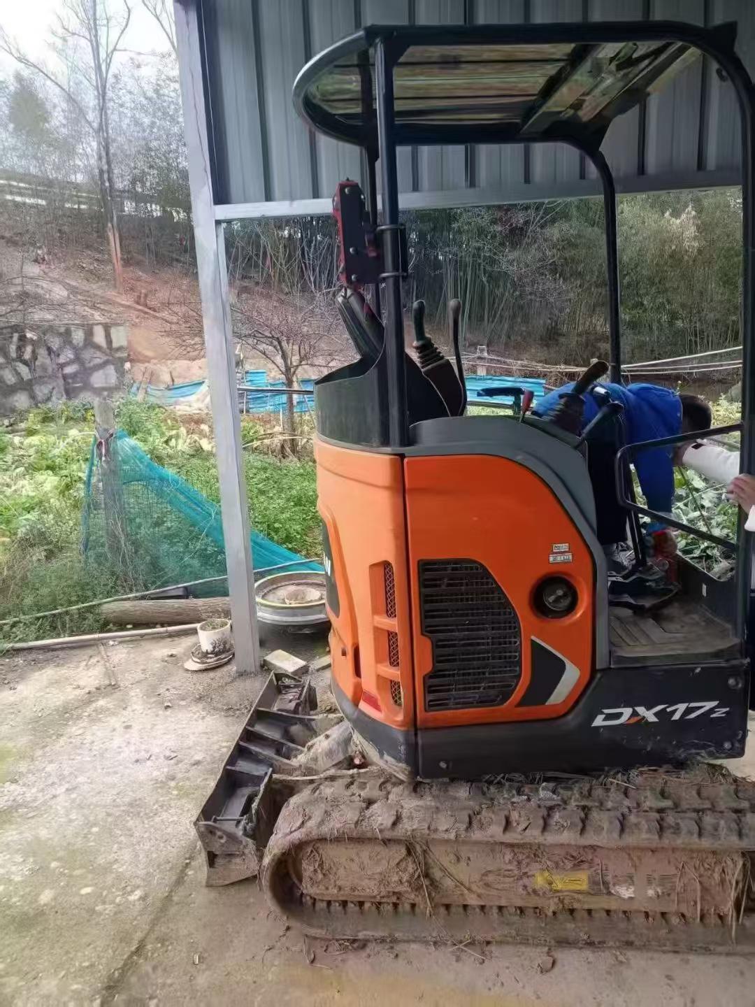 Buy Doosan DX17z Used Excavator / 3