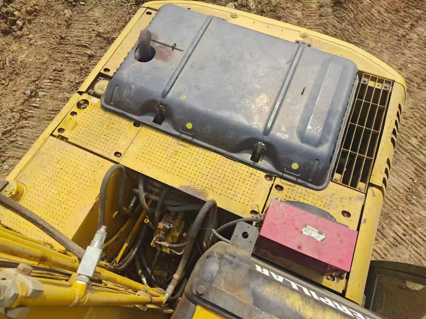 Buy Caterpillar 320D Used Excavator / 7