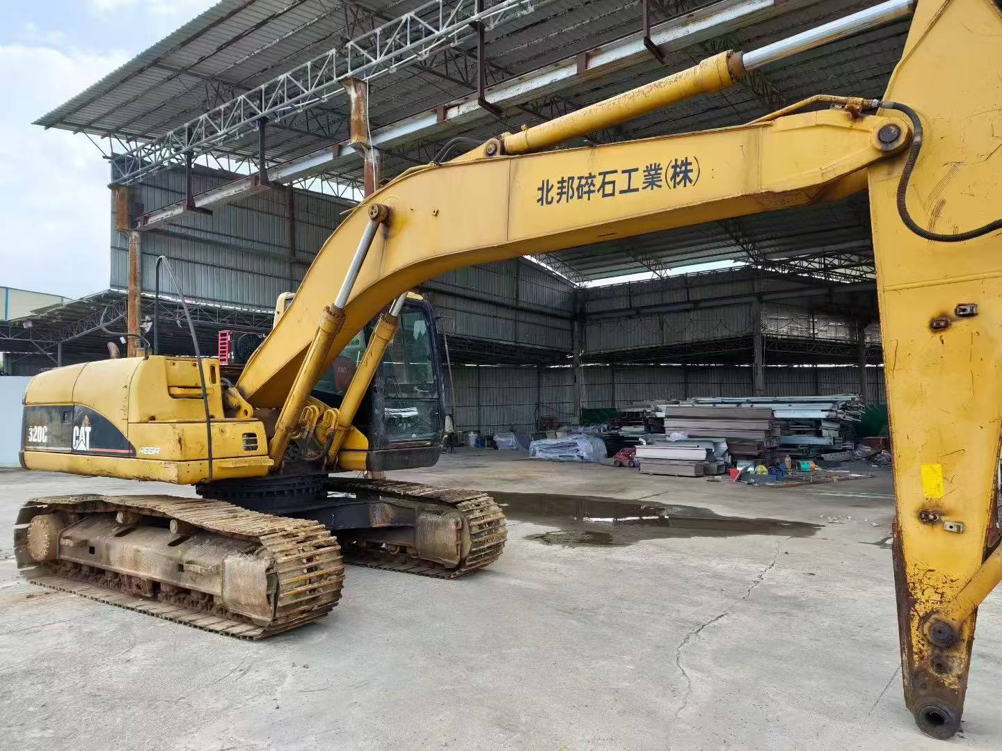 Buy Caterpillar 320C Used Excavator / 2