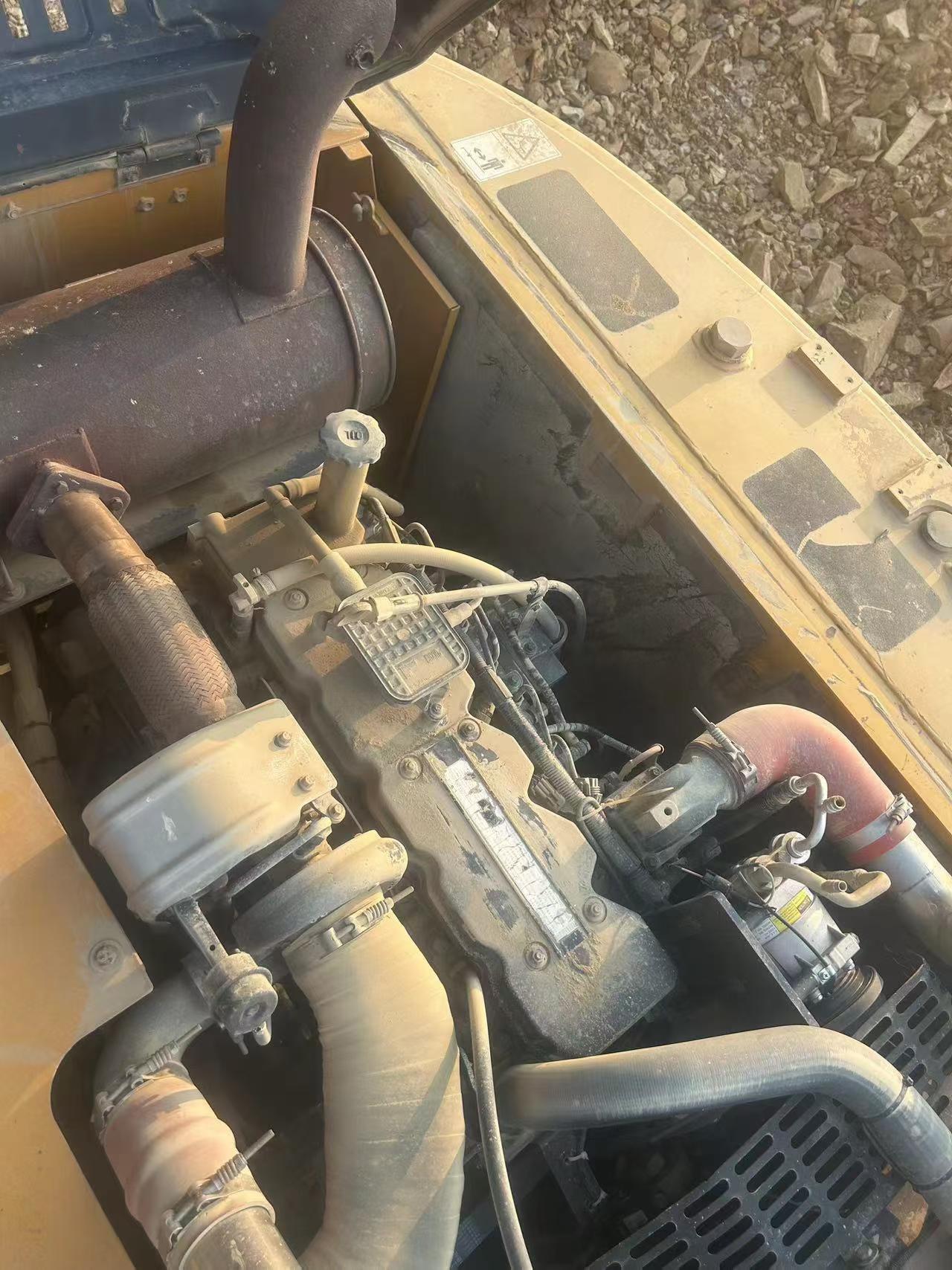 Buy XCMG XE215 Used Excavator / 3