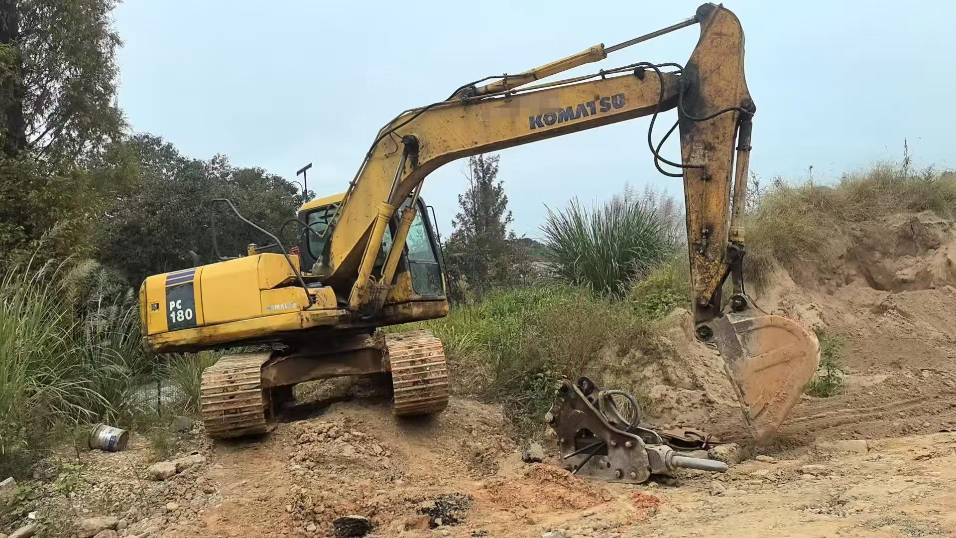 Buy Komatsu PC160-7 Used Excavator / 2