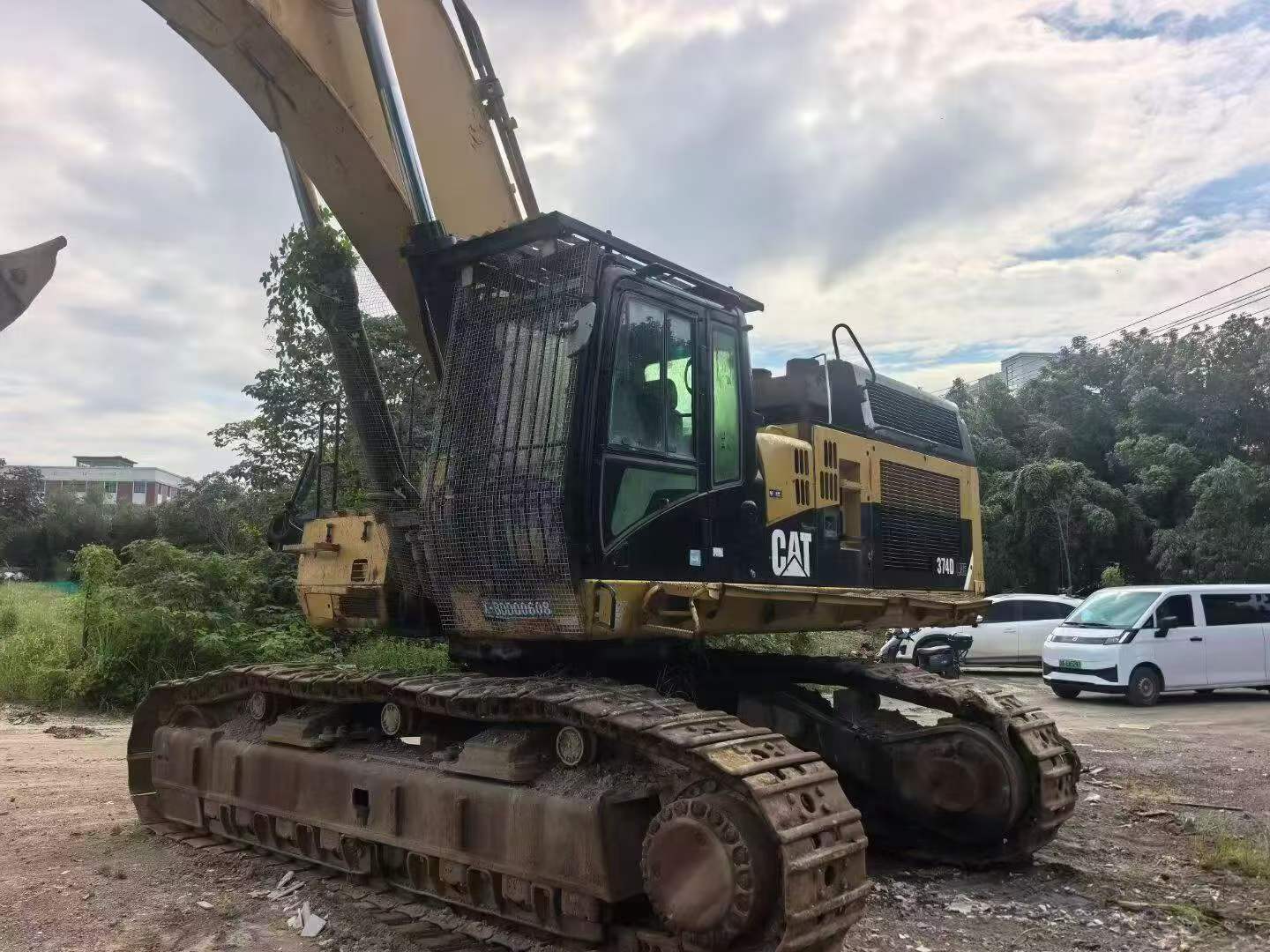 Buy Caterpillar 374D Used Excavator / 6