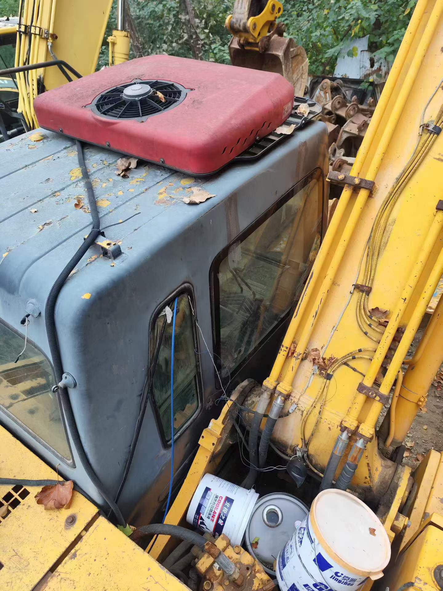 Buy Hyundai R225-7 Used Excavator / 9