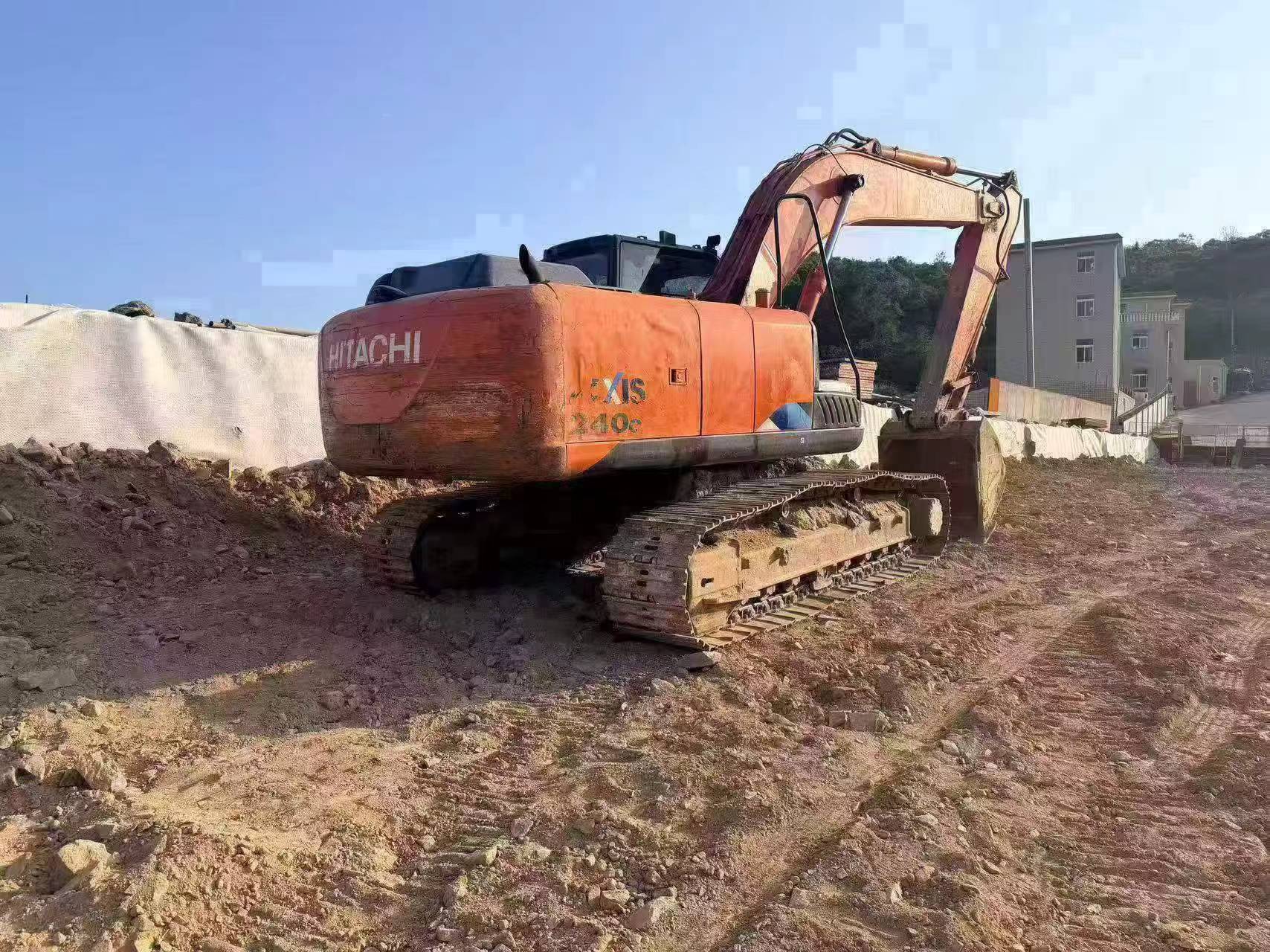 Buy Hitachi EX210-5 Used Excavator / 2