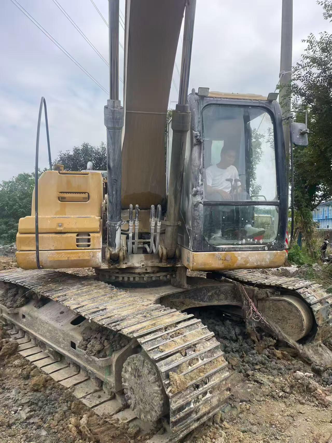 Buy Caterpillar 320A Used Excavator / 9