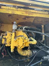 Buy Komatsu PC200-6 Used Excavator / 7 Buy Komatsu PC200-6 Used Excavator / 7