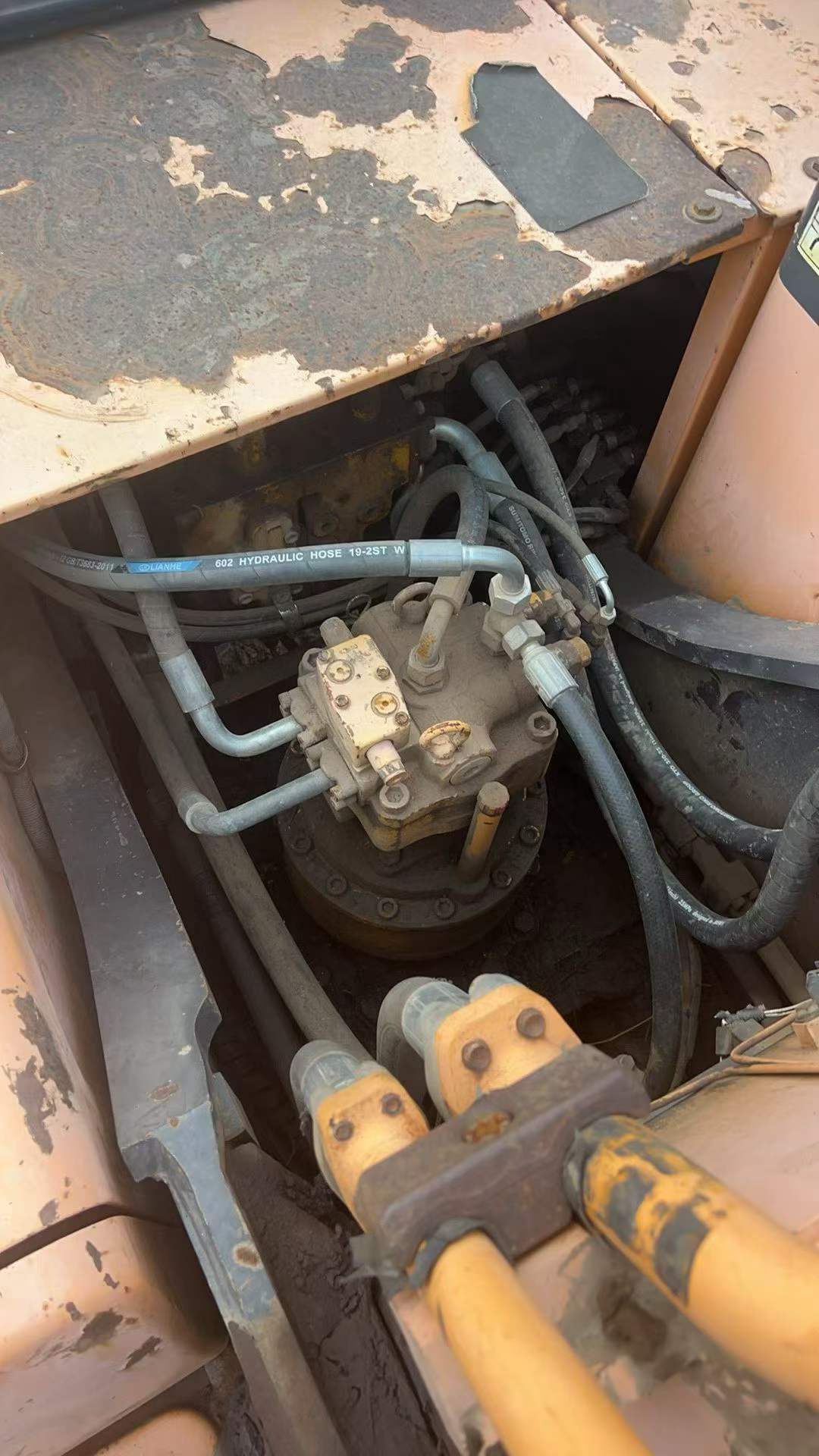 Buy Sany SY215C Used Excavator / 2
