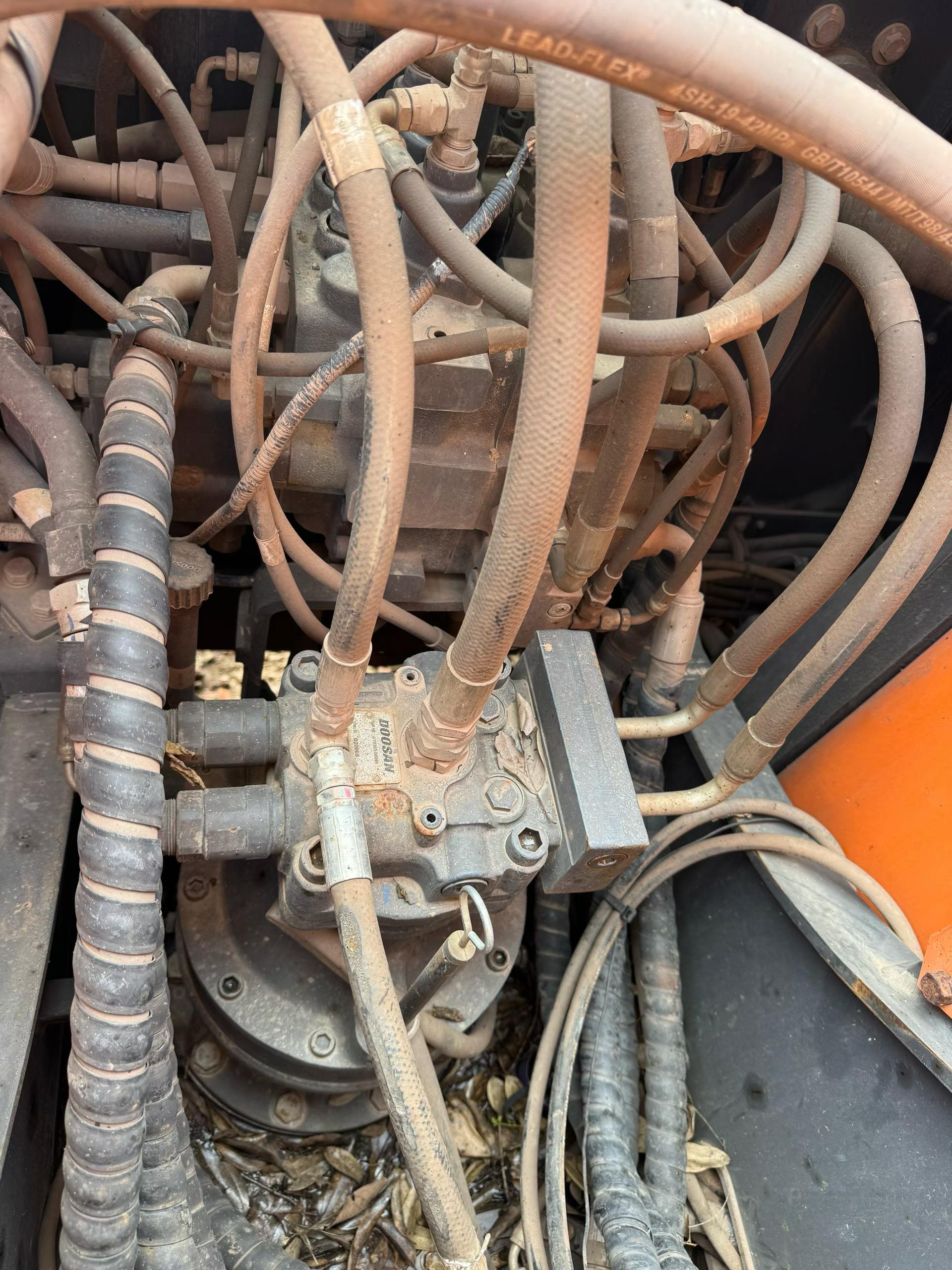 Buy Doosan S130W-3 Used Excavator / 6