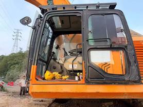 Buy Sany SY550H Used Excavator / 8 Buy Sany SY550H Used Excavator / 8